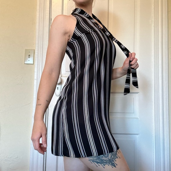 NWOT Candie’s Black & White Halter Mini Dress XS *Discontinued Style* - Picture 3 of 12